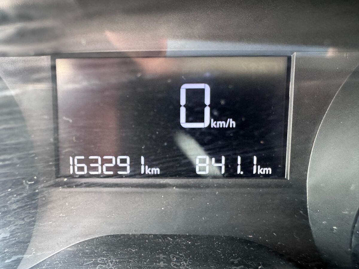  PEUGEOT 208 ACTIVE 1.2 VTI SPANISH LHD IN SPAIN ONLY 101000 MILES SUPERB 2012